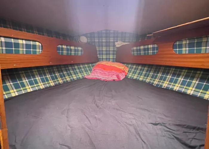 Hotel en barco Yacht Galarne *