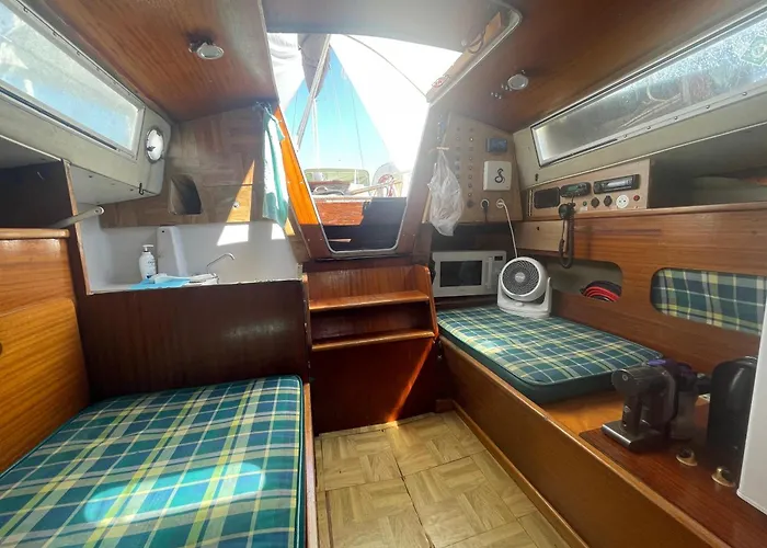 Hotel en barco Yacht Galarne *