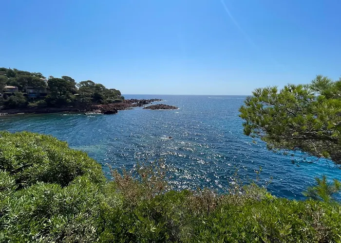Botel Yacht Galarne *